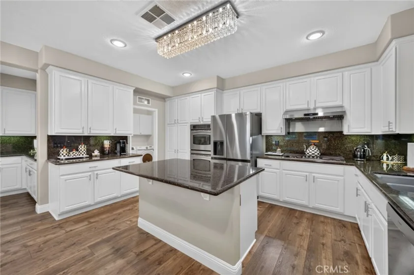 42111 Majestic Court photo 21