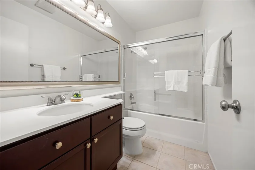 3423 E White Chapel Court #E photo 21