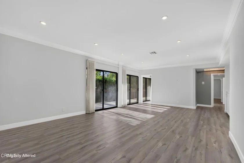 111 S Orange Grove Boulevard #105 photo 5