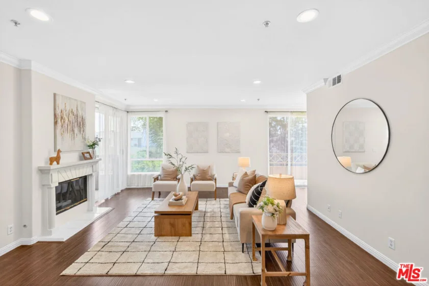 333 Westminster Avenue #402 photo 12