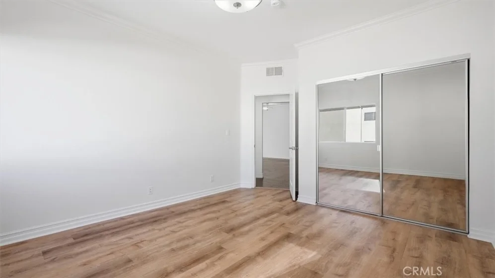 11822 Goshen Avenue #303 photo 8