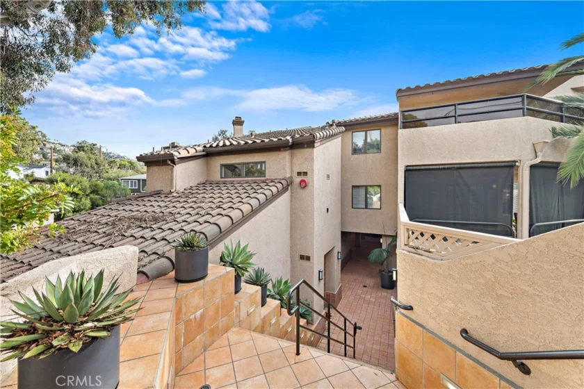 237 Calliope Street photo 26