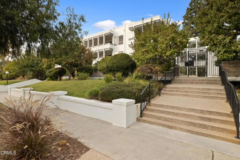 190 Arroyo Terrace #201 photo 1