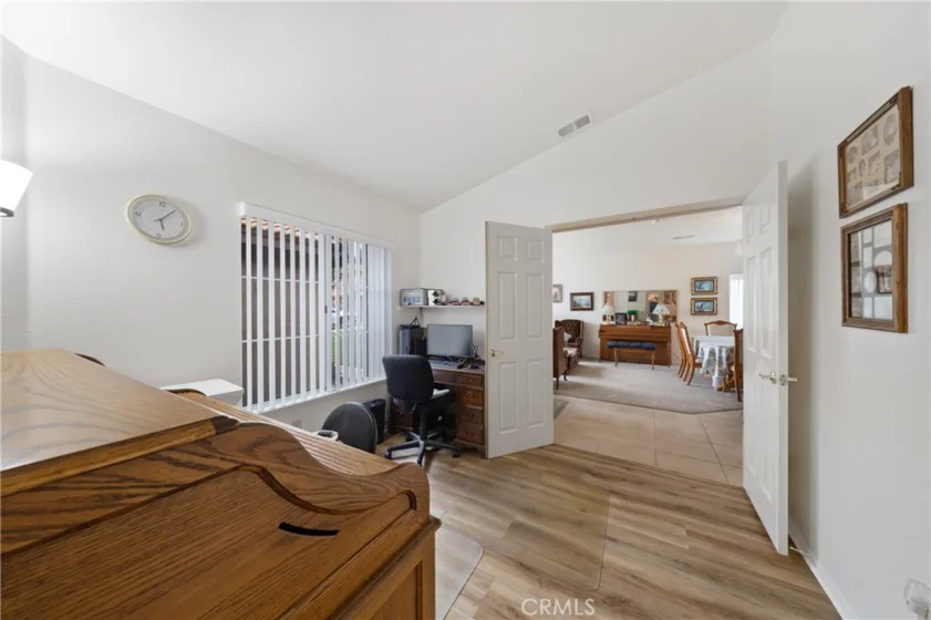 39560 Glenwood Court photo 17