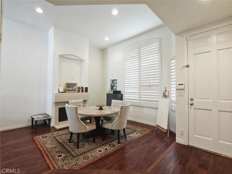 813 N Martel Avenue #2 photo 18