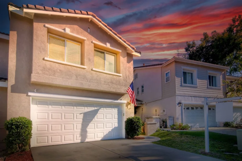 484 Dakota Way photo 1