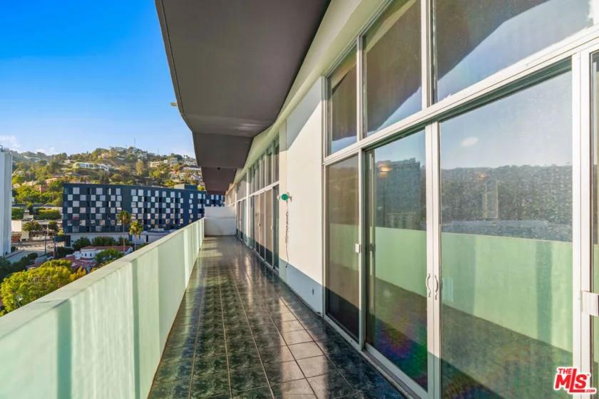1155 N La Cienega Boulevard #PH 4 photo 31
