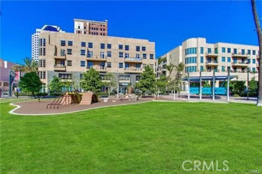 133 N The Promenade #304 photo 9