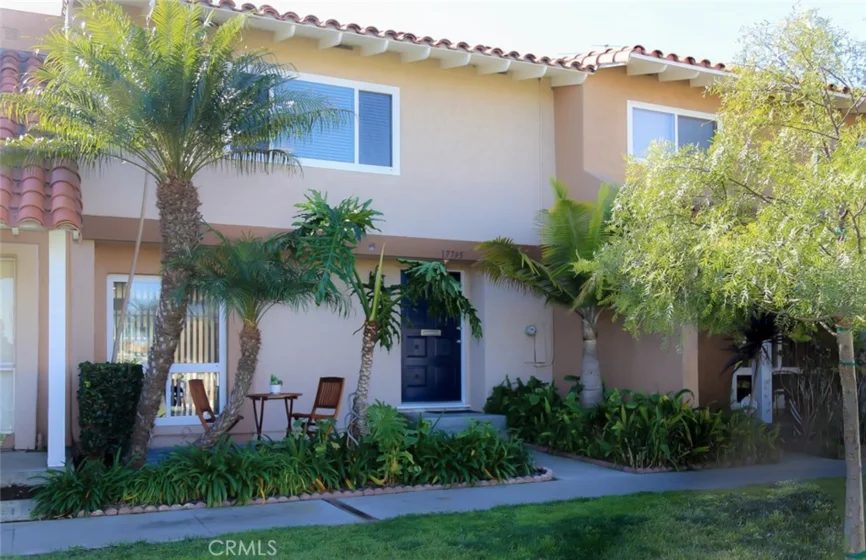 17795 La Rosa Lane photo 1