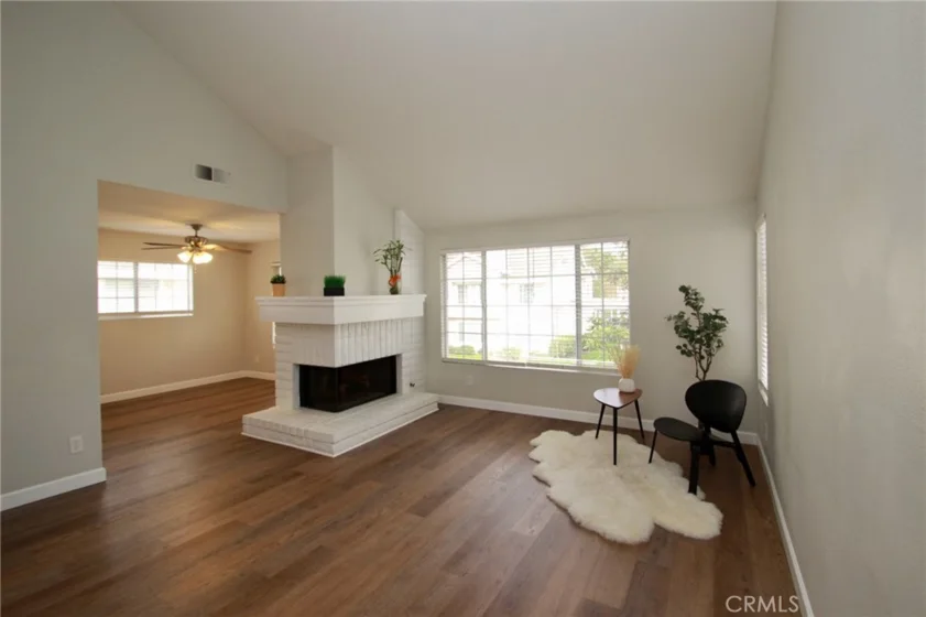 73 Woodleaf photo 1