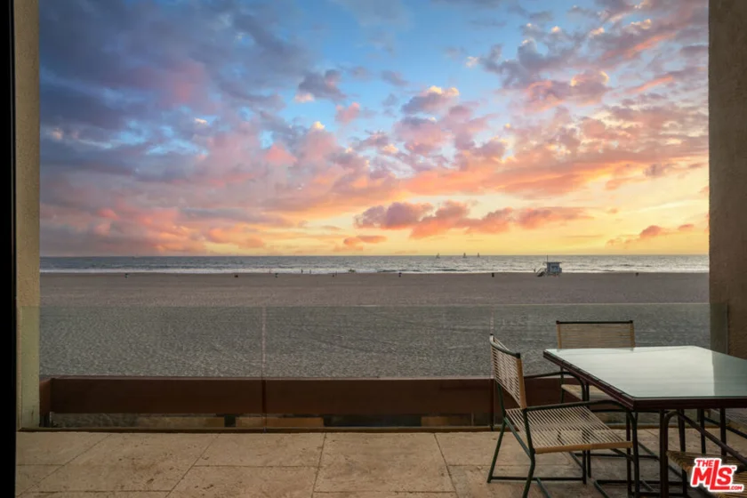 3817 Ocean Front Walk photo 22