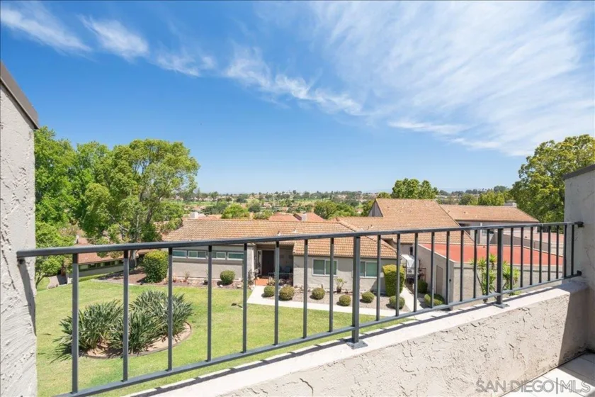 17440 Plaza Otonal photo 1