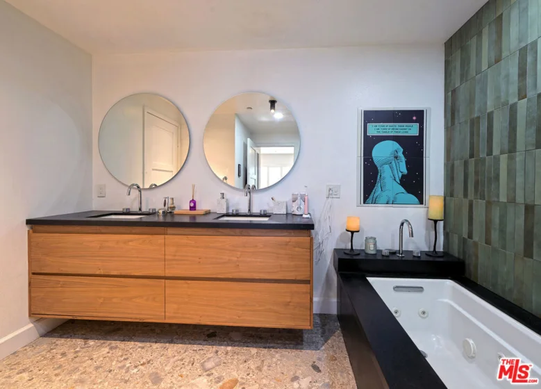 4820 Bellflower Avenue #206 photo 3