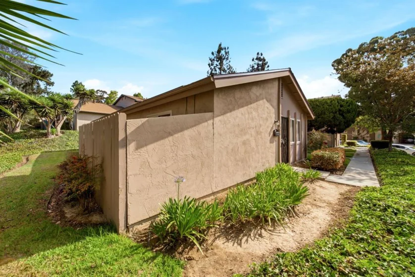 7828 Camino Raposa photo 22