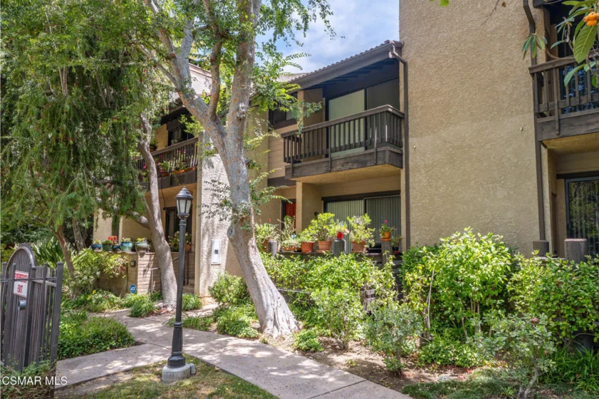 21901 Burbank Boulevard #199 photo 1