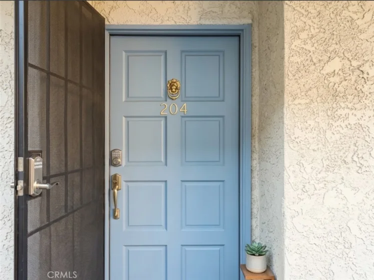 5354 Lindley #204 photo 26