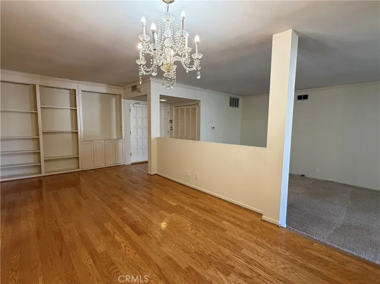 14144 Dickens #310 photo 11
