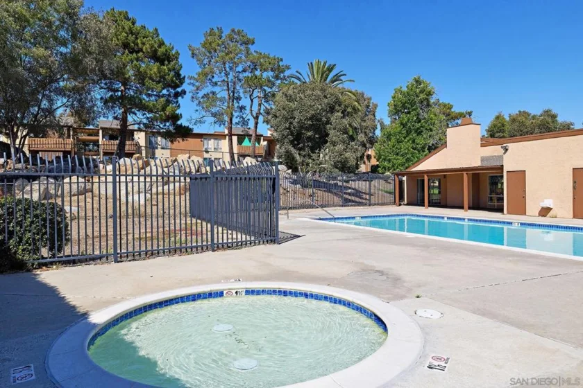 1051 Rock Springs #120 photo 12