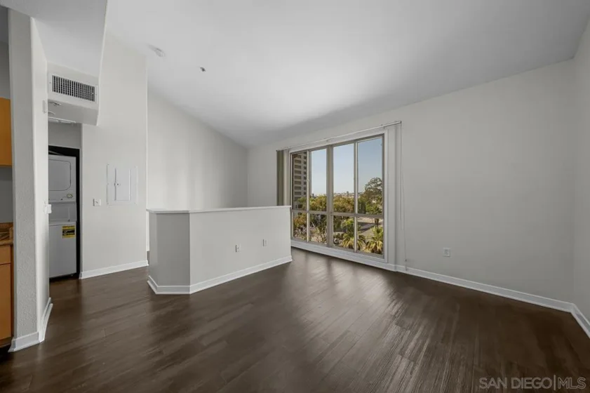 1501 Front Street #613 photo 12