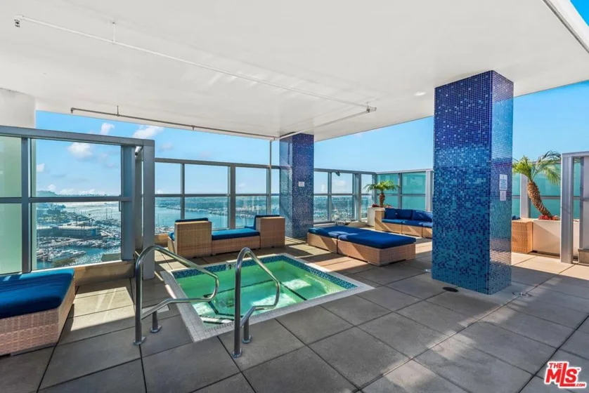 13700 Marina Pointe Drive #305 photo 64
