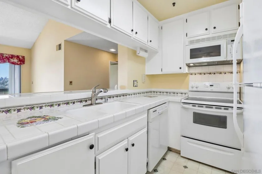 11233 Tierrasanta Boulevard #61 photo 3