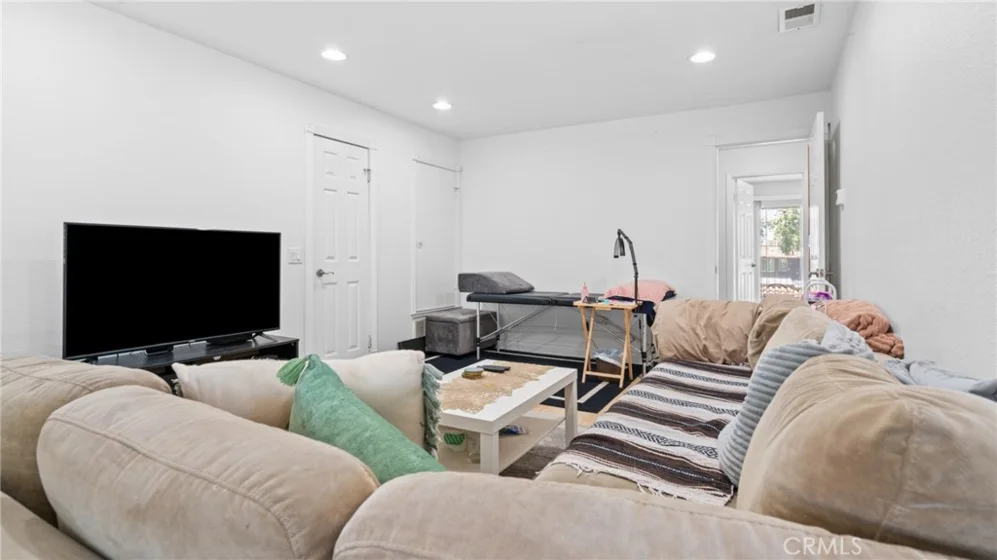 1598 Border Avenue #H photo 9