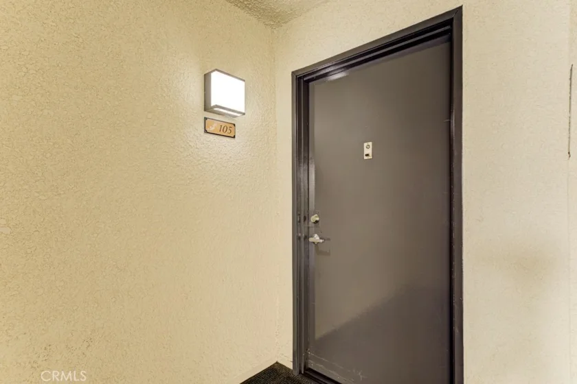 5515 Canoga Avenue #105 photo 21