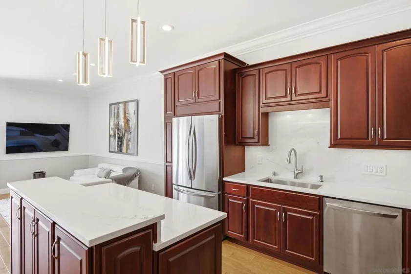 5366 La Jolla #305C photo 15