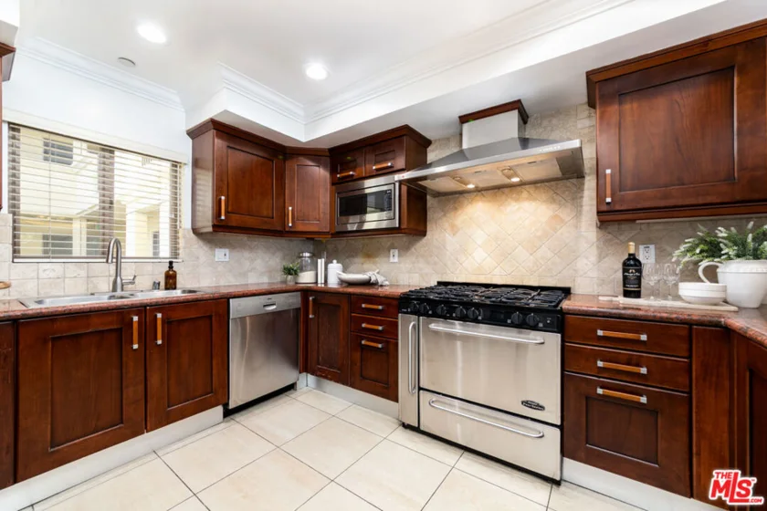 1417 S Westgate Avenue #201 photo 7