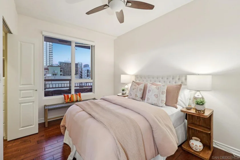 300 W Beech #608 photo 16