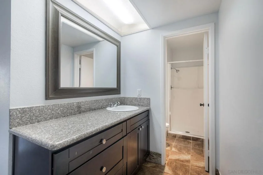 440 Parkside Drive photo 19