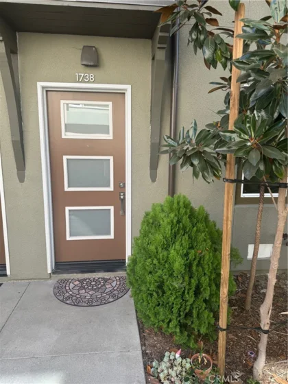 1738 Doheny Way photo 1