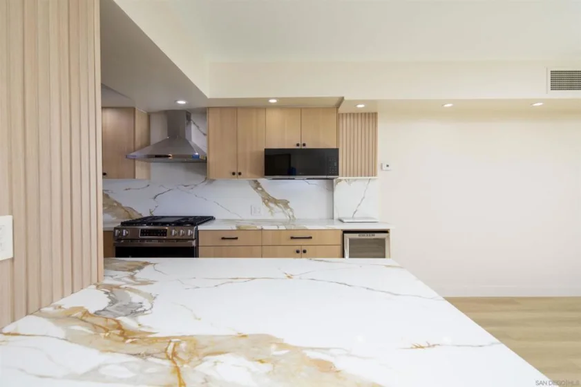 500 W Harbor Boulevard #808 photo 23