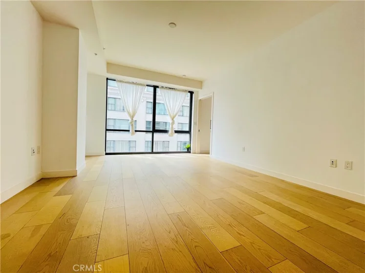 400 S Broadway #814 photo 17