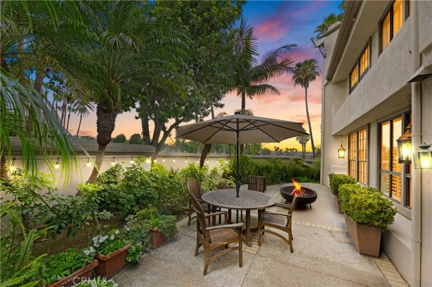1 Sea Cove Lane photo 1