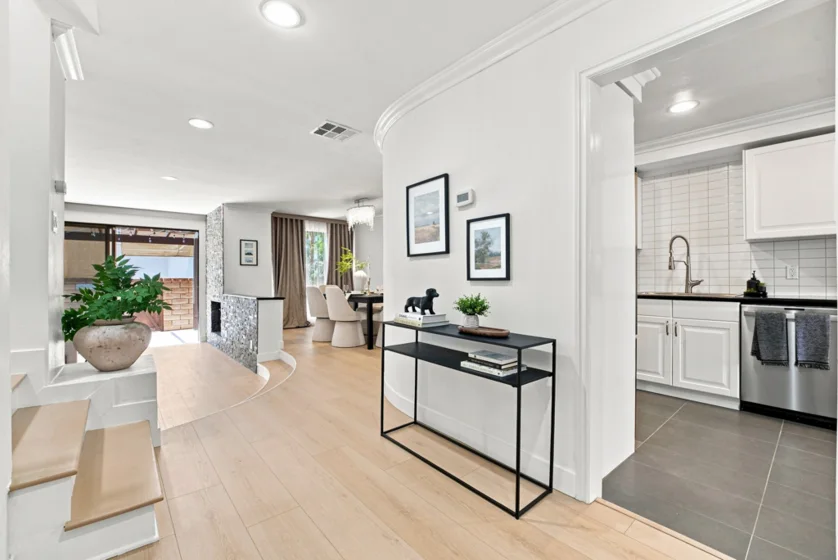 5243 Yarmouth Avenue #31 photo 4