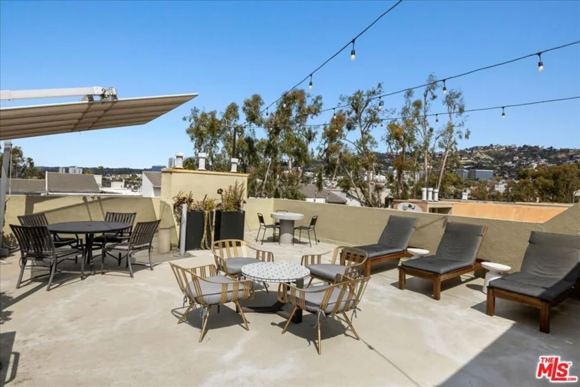 740 N Kings Road #114 photo 28