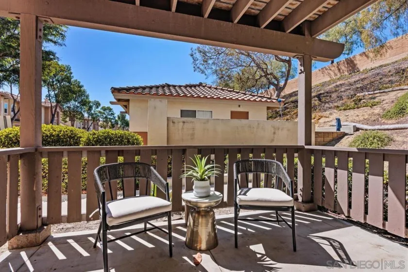 6004 Paseo Salinero photo 18