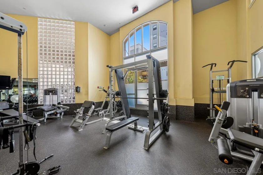 1501 Front Street #613 photo 19