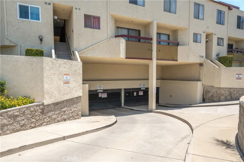 1022 S Marengo #5 photo 33