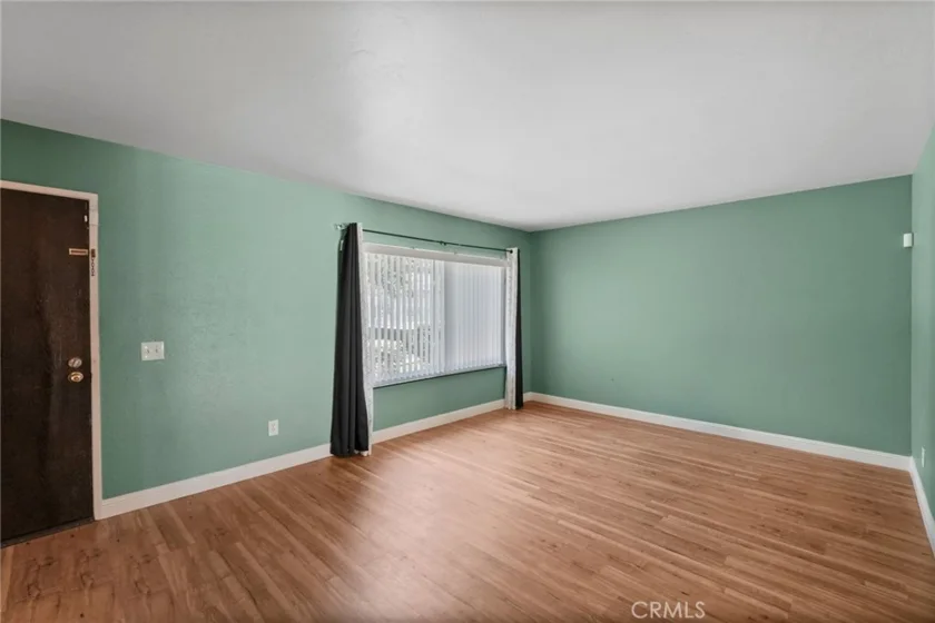 20119 Leadwell Street #3 photo 14
