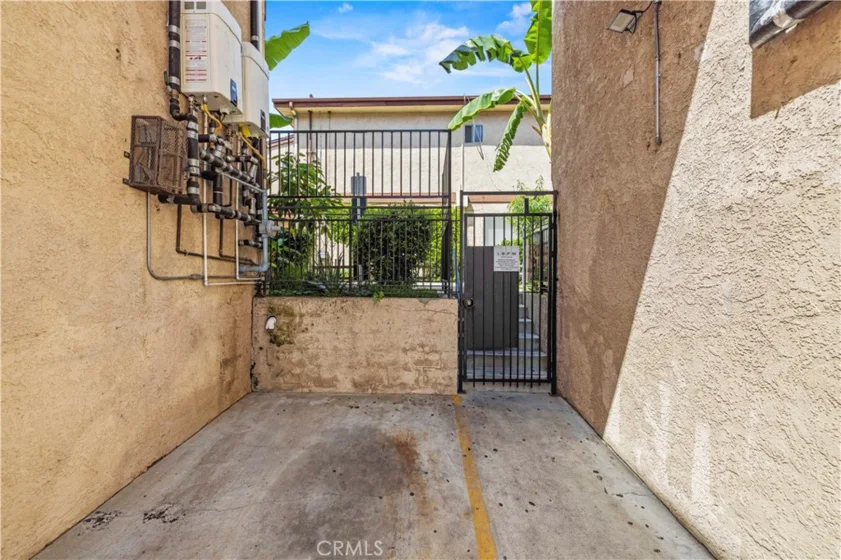 7320 Lennox Avenue #D8 photo 39