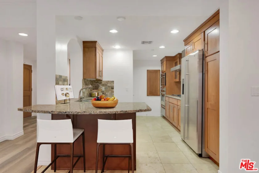 423 Arnaz Drive #102 photo 3