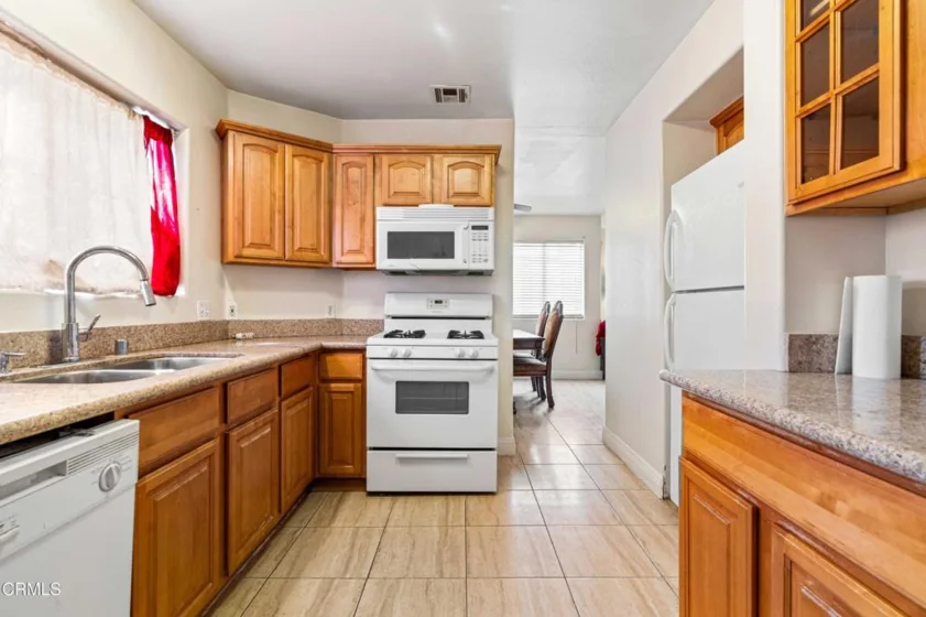 907 W Mission Road #B photo 7