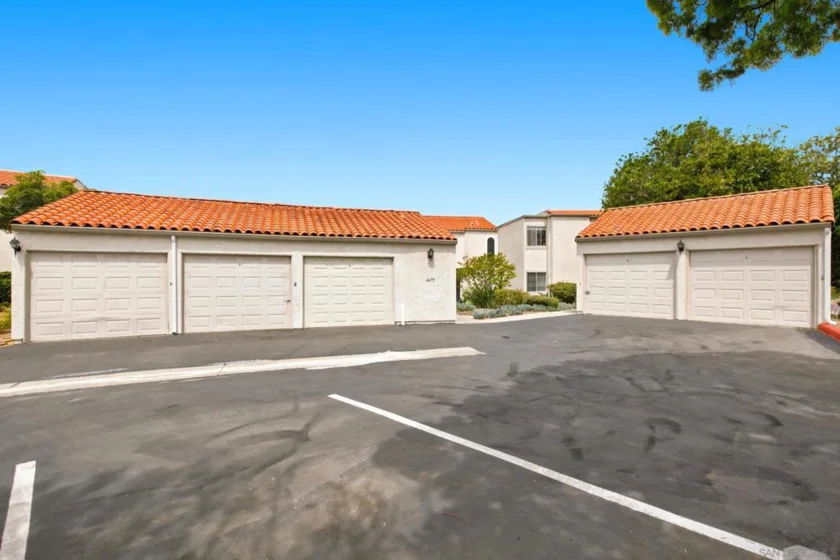 6675 Paseo Del Norte #E photo 23