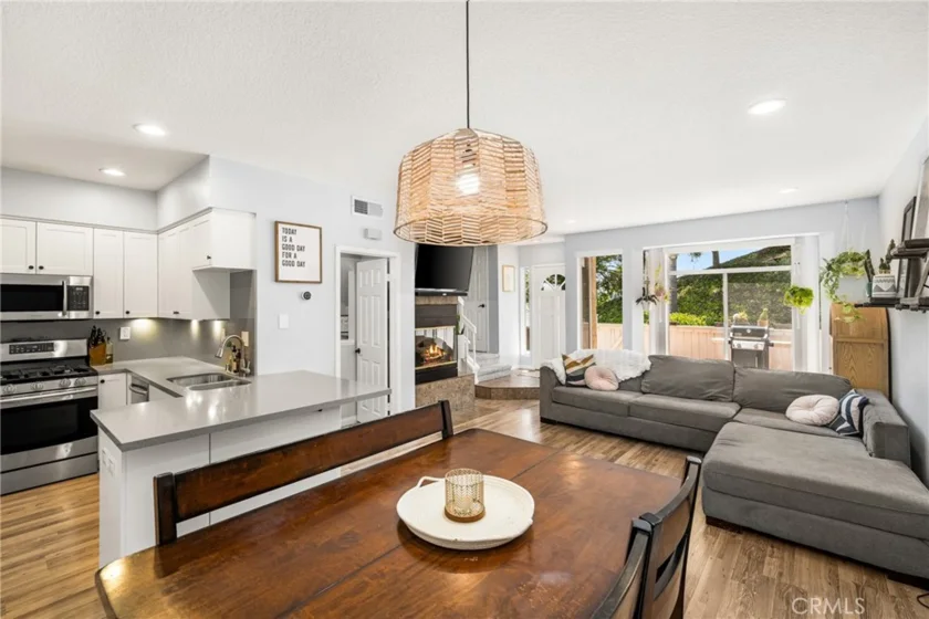 27524 Jasmine Avenue photo 1