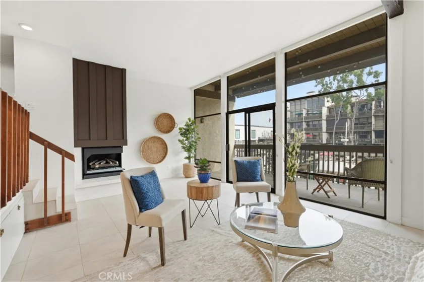 6126 N Marina Pacifica photo 17