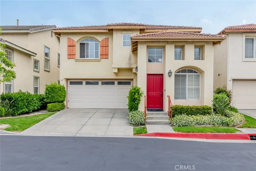 69 Serena Way photo 1