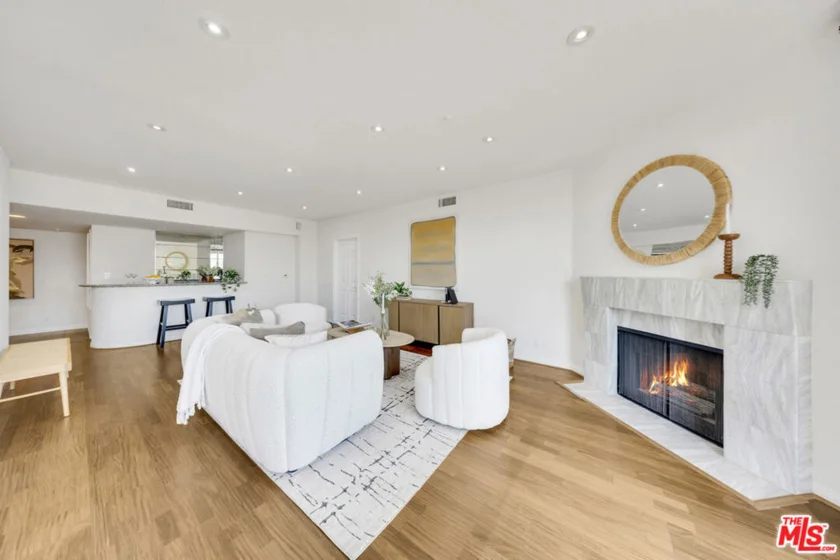 1872 Midvale Avenue #205 photo 9