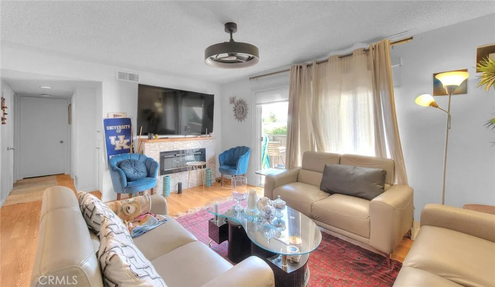 1555 Border Avenue #F photo 4
